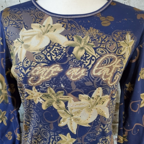 Vintage Suzie dark blue and gold embellished top with Flowers - Picture 6 of 7